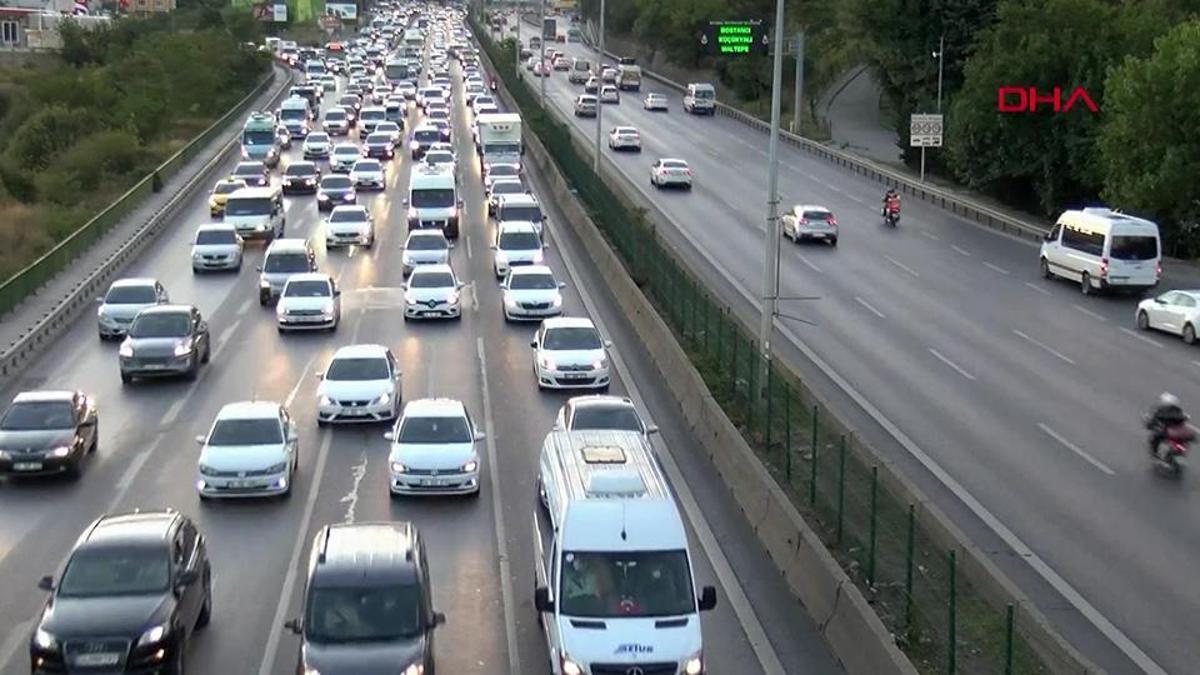 Tatil dönüşü yoğunluğu başladı… Sürücüler nelere dikkat etmeli?